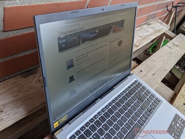 Acer Aspire 5 - uso esterno