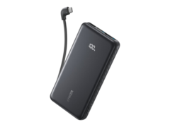 L&#039;Anker 22.5W Power Bank con porte USB-C e cavo USB-C integrato (sopra) è stato inserito nell&#039;elenco di Verizon. (Fonte immagine: Verizon)