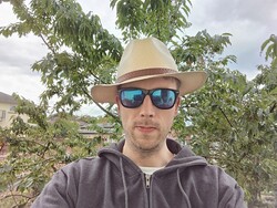 Seflie scattate con il OnePlus Pad 2 Pro