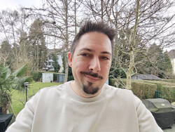 Un selfie con il Poco Pad X1