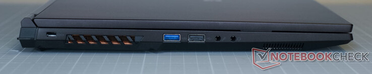 Slot di sicurezza Kensington; USB-A 3.2 Gen1; USB-A 2.0; ingresso microfono; jack per cuffie (compatibile con più cuffie)