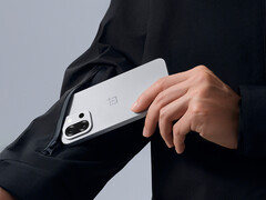 Il OnePlus 13T sarà dotato di una batteria da 6.260 mAh (Fonte immagine: OnePlus - a cura)