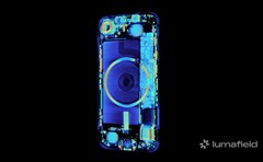 La piastra posteriore MagSafe dell'iPhone 17e è compatibile anche con l'iPhone 16e.