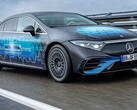 La batteria allo stato solido di questa EQS consente di percorrere 620 miglia con una carica. (Fonte: Mercedes)
