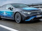 La batteria allo stato solido di questa EQS consente di percorrere 620 miglia con una carica. (Fonte: Mercedes)