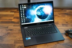 In recensione: Asus BR1402FG. Dispositivo di prova fornito da Asus