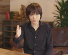 Il creatore di giochi Nintendo Masahiro Sakurai seduto al tavolo (Fonte: The Guardian)