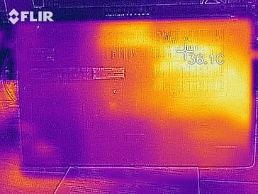 Temperature del lato inferiore del case sotto in idle