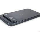 Il Pixel 10 sarà offerto in quattro colori (nella foto: Google Pixel 9 Obsidian; fonte immagine: Notebookcheck)