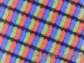 Solo una granulosità minima, nonostante la sovrapposizione opaca