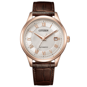 Vista frontale dell’orologio automatico Citizen NJ0252-05A con cassa color oro rosa, quadrante argentato con finitura testurizzata, numeri romani e cinturino in pelle marrone.