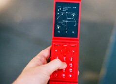 Light Flip presenta un'interfaccia utente minimalista, basata sul testo.