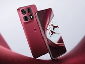 Motorola sta già mostrando l'Edge 70 Pro+ in tre colori.