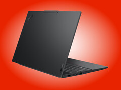 L’ultimo ThinkPad E16 di Lenovo è altamente configurabile, ma è disponibile in un’unica opzione di colore.