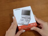 L'Anbernic RG SP verrà spedito in una confezione di vendita al dettaglio di nuova concezione.