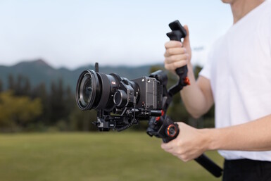 Qui mostrato con follow focus motorizzato (fonte immagine: Hohem)