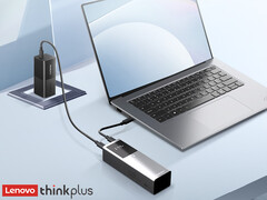Il power bank ThinkPlus da 125 W costa circa 32 dollari in Cina. Nella foto: un&#039;immagine promozionale del caricabatterie portatile. (Fonte: Lenovo)