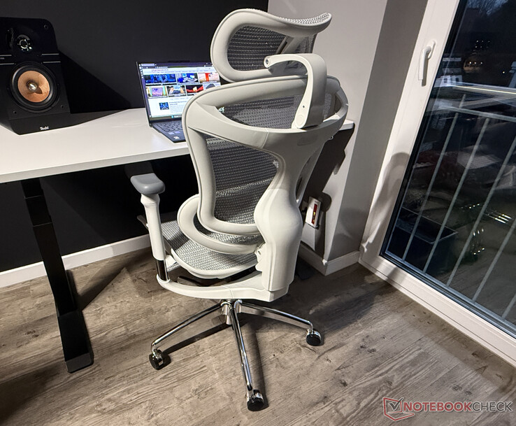 Il Sihoo Doro C300 completamente assemblato