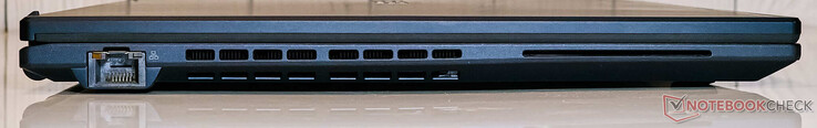 Sinistra: RJ-45, lettore di smart card