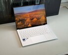 Recensione del portatile Asus ZenBook S14 2026: OLED più luminoso, ma iGPU Panther Lake lenta