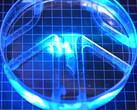 Il robot bioibrido è illuminato dalla luce.