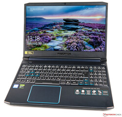 La recensione del computer portatile Acer Predator Helios 300 PH315. Dispositivo di prova gentilmente fornito da notebooksbilliger.de.
