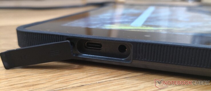 A sinistra: porta USB-C o porta di ricarica, audio 3,5 mm