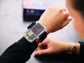 Lo smartwatch di CircuitMess è programmabile.