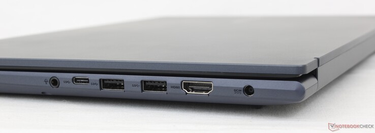 A destra: cuffie da 3,5 mm, USB-C 3.2 Gen. 1, 2x USB-A 3.2 Gen. 1, HDMI 1.4, adattatore AC