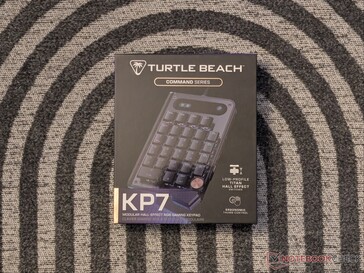 Confezione di vendita al dettaglio del tastierino Turtle Beach Command Series KP7.