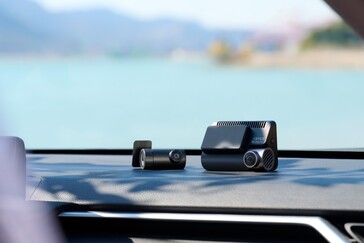 La fotocamera frontale di 70mai A810S cattura video fino a 4K30 fps