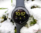 Google dovrebbe sostituire il Pixel Watch, nella foto, in autunno. (Fonte: NotebookCheck)