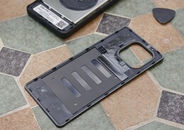 Recensione del Gigaset GS6 Pro: dotato di cover posteriore rimovibile e batteria estraibile