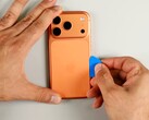 Si dice che l’iPhone Ultra di Apple sia dotato di due batterie.