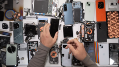 Vengono scelti gli smartphone più resistenti del 2023. (Fonte: JerryRigEverything via YouTube)