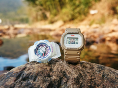 Il Casio G-Shock DW-5600LICH25-5PFL (a destra) e il Baby-G BA-110XLICH25-7PFL (a sinistra). (Fonte immagine: Weibo)