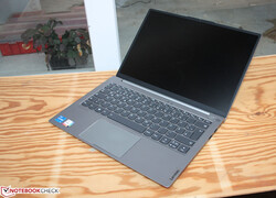 Recensione del computer portatile Lenovo ThinkBook 13s-ITL G2, fornito da Lenovo Germania