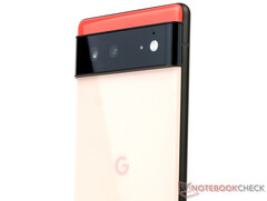 Android 13 DP1 implica che Google sta testando il GS201 in un dispositivo della serie Pixel 6. (Fonte: NotebookCheck)